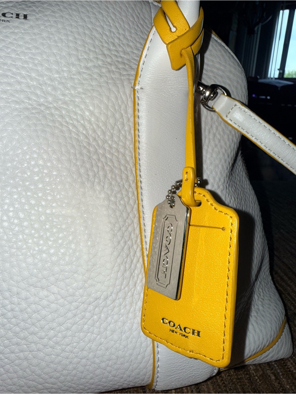 Coach satchel - Picture 2 of 9